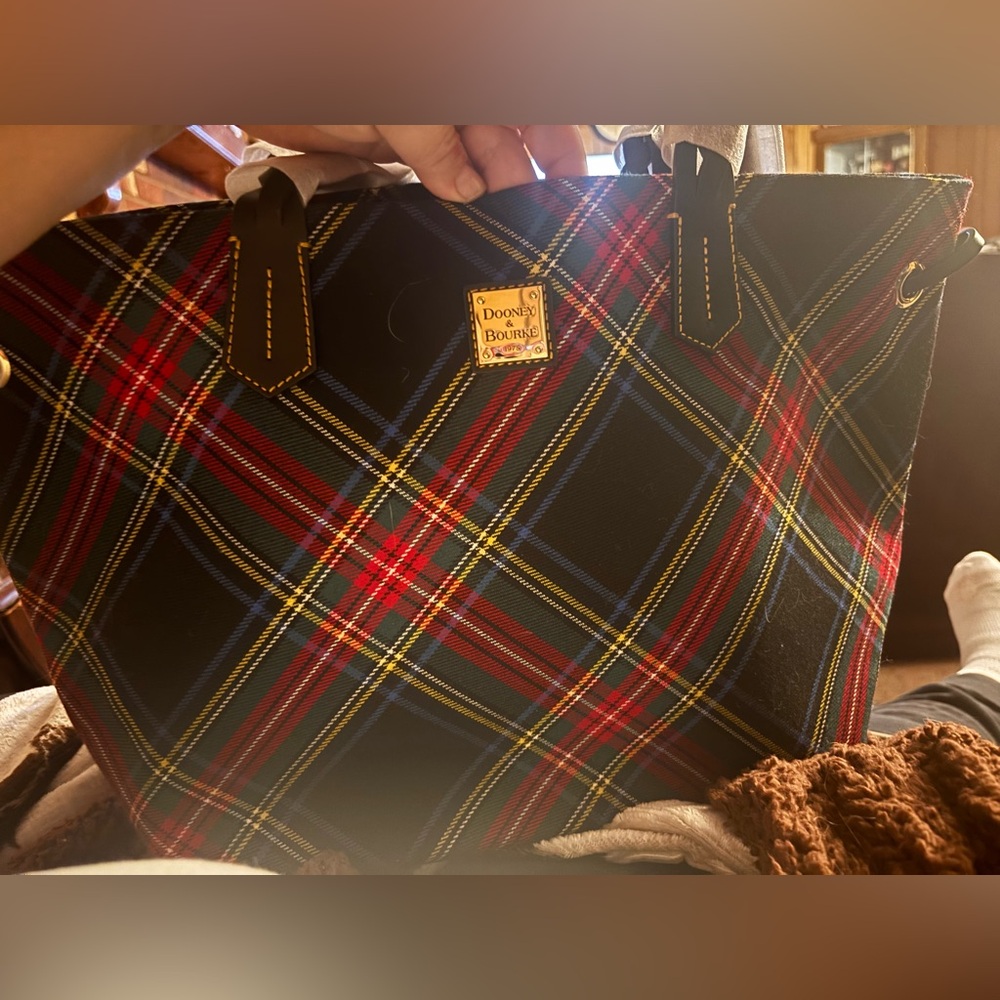 Dooney & Bourke